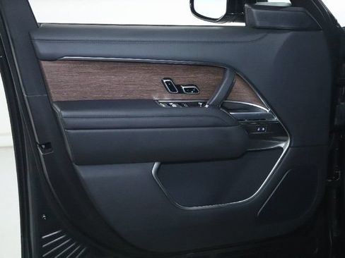 Used 2025 Land Rover Range Rover SE AWD/4WD image 31