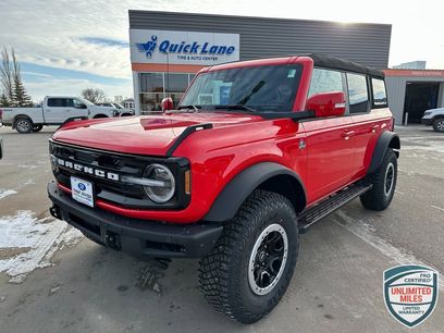 New 2024 Ford Bronco Outer Banks w/ Sasquatch Package