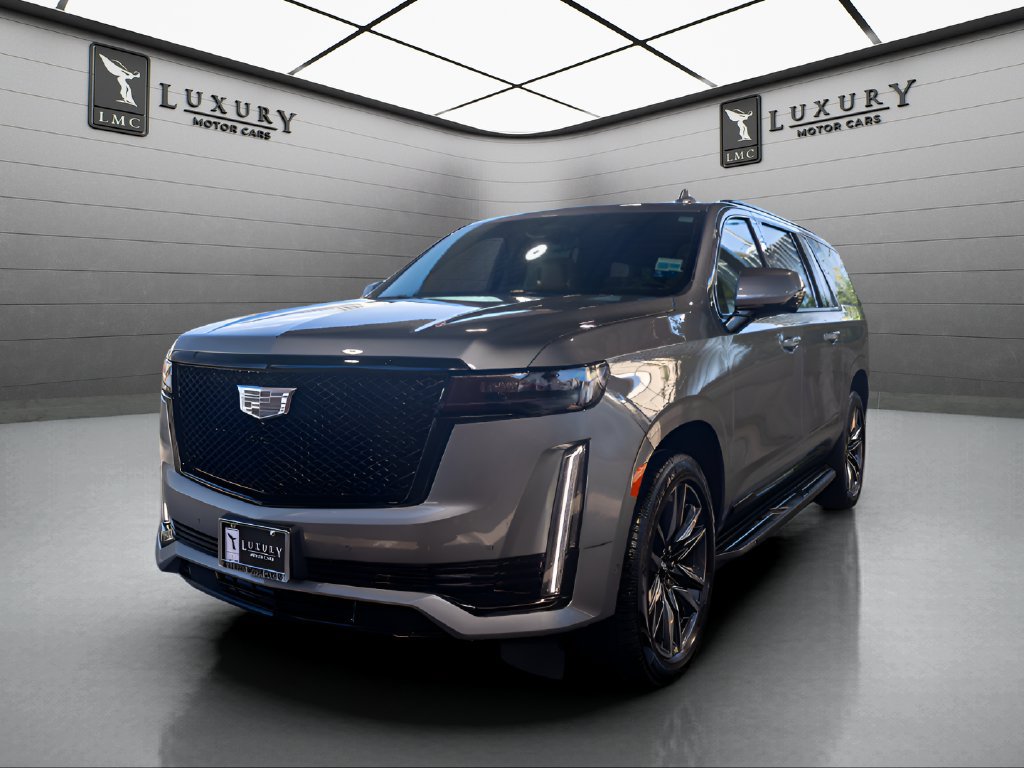 Used 2022 Cadillac Escalade ESV Sport w/ LPO, ONYX Package AWD/4WD image 4