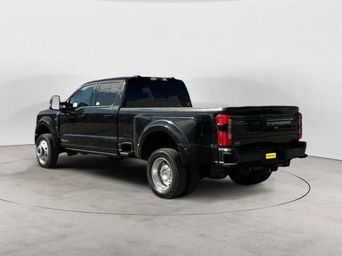 Used 2025 Ford F450 Platinum AWD/4WD image 3