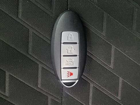 Used 2021 Nissan Kicks S FWD image 32