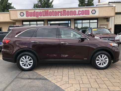 Used 2019 Kia Sorento AWD V6 image 1