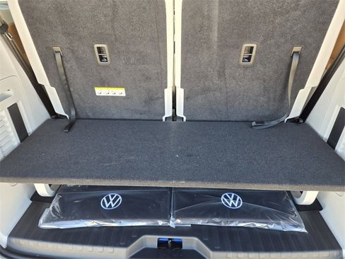 New 2025 Volkswagen ID. Buzz 1st Edition image 26