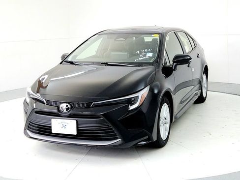 New 2026 Toyota Corolla XLE FWD image 2
