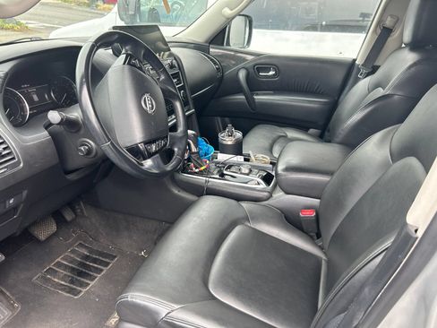 Used 2021 Nissan Armada SV AWD/4WD image 5