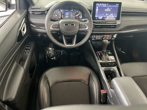 Used 2023 Jeep Compass Latitude w/ Convenience Group AWD/4WD image 20