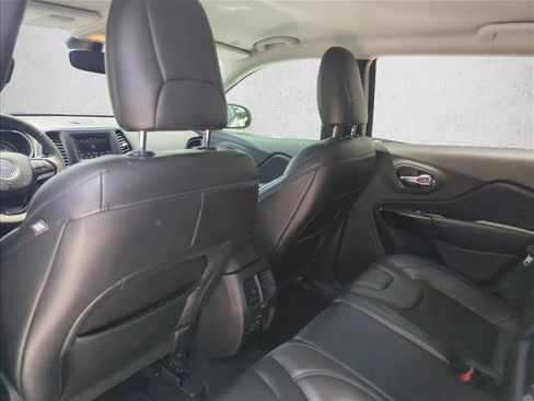 Used 2020 Jeep Cherokee Latitude Plus FWD image 19