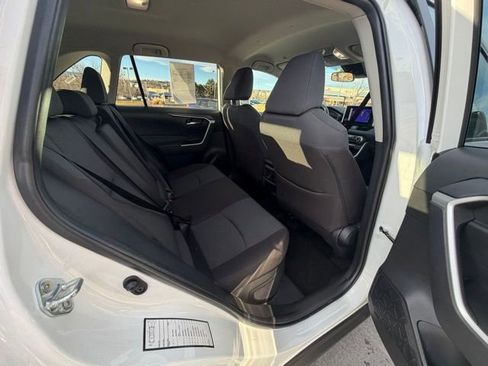 Used 2025 Toyota RAV4 XLE image 26