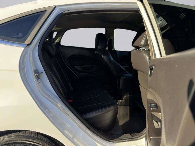 Used 2014 Ford Fiesta Titanium FWD image 39