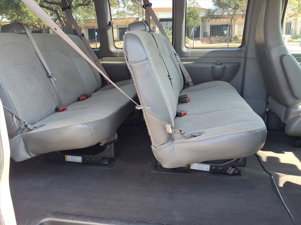 Used 2025 GMC Savana 3500 LT w/ LT Preferred Equipment Group RWD image 24