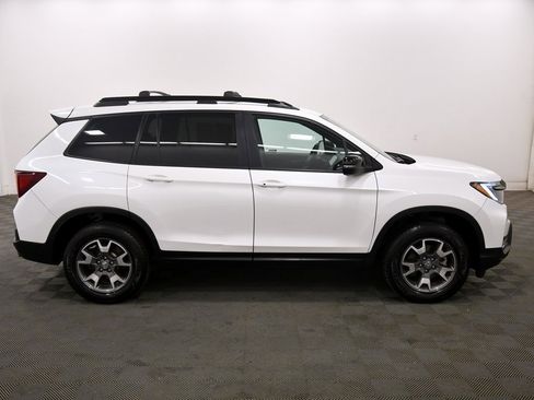 Certified 2022 Honda Passport TrailSport image 9