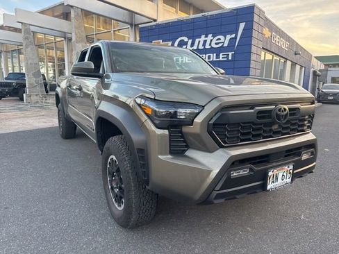 Used 2024 Toyota Tacoma TRD Off-Road image 6