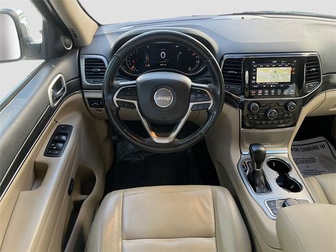 Used 2021 Jeep Grand Cherokee Limited image 23