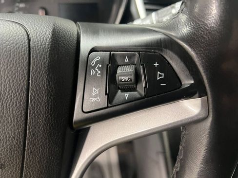 Used 2020 Chevrolet Trax LT w/ LT Convenience Package image 12