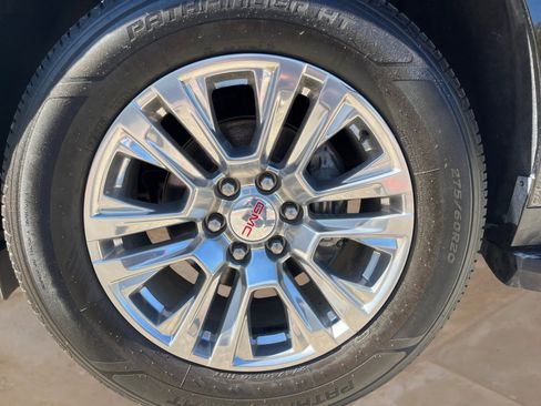 Used 2021 GMC Yukon Denali w/ LPO, Illumination Package image 27