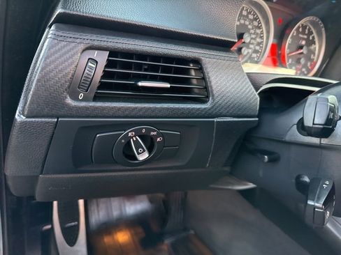 Used 2013 BMW M3 Convertible image 35