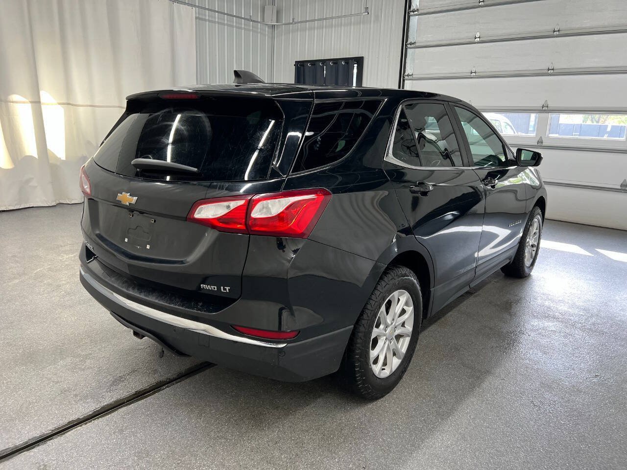 Used 2021 Chevrolet Equinox LT AWD/4WD image 4