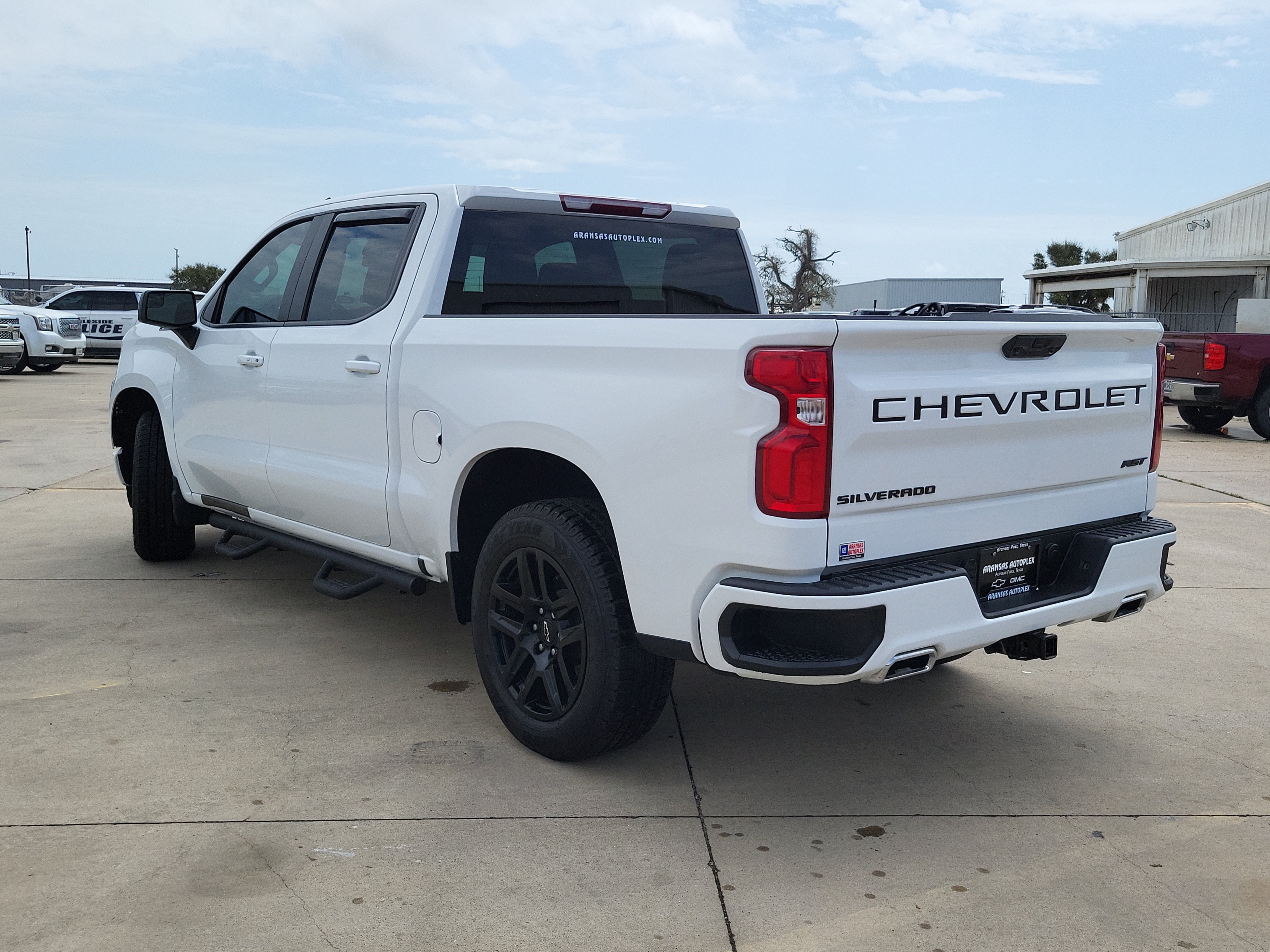 Used 2023 Chevrolet Silverado 1500 RST AWD/4WD image 7