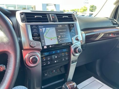 Used 2021 Toyota 4Runner Limited AWD/4WD image 38