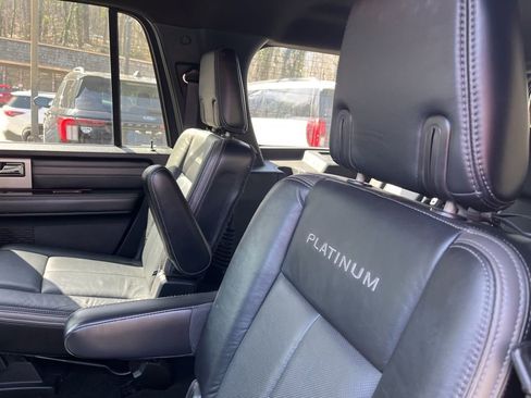 Used 2015 Ford Expedition EL Platinum image 12