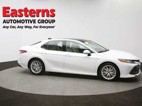 Used 2019 Toyota Camry XLE image 48