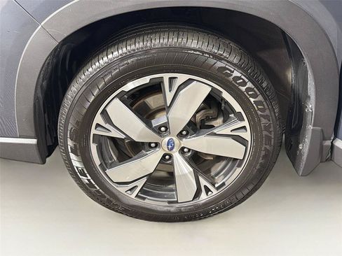 Used 2020 Subaru Forester Touring AWD/4WD image 34