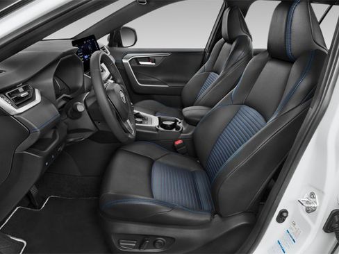 Used 2023 Toyota RAV4 XLE Premium image 10