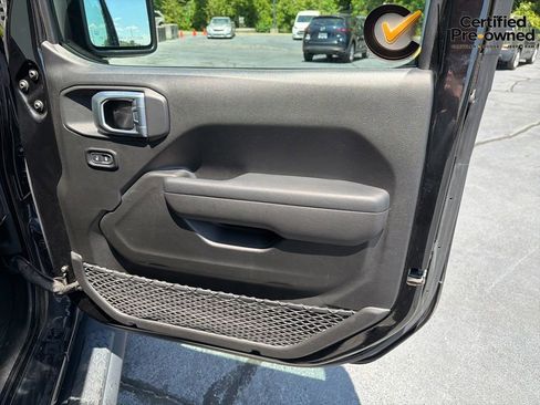 Certified 2022 Jeep Wrangler Unlimited Sport AWD/4WD image 27