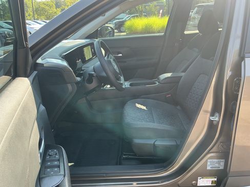 Certified 2026 Nissan Kicks SV FWD image 12