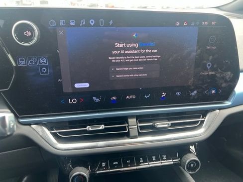 Used 2024 Chevrolet Equinox EV LT w/ Active Safety Package 3 FWD image 15