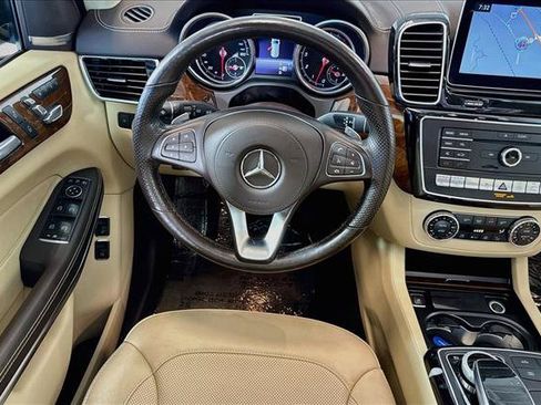 Used 2019 Mercedes-Benz GLS 550 4MATIC image 21
