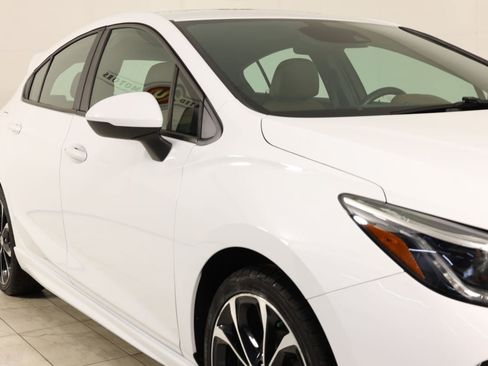 Used 2019 Chevrolet Cruze Premier w/ Sun And Sound Package FWD image 39