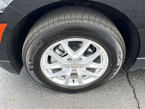 Certified 2024 Chevrolet Equinox LT w/ LPO, Floor Liner Package FWD image 31