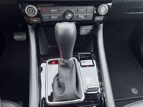 New 2026 Jeep Compass Latitude AWD/4WD image 28