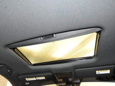 Used 2022 Honda Passport TrailSport image 16