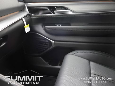 New 2026 Jeep Grand Wagoneer 4WD w/ HD Trailer Tow Package image 13