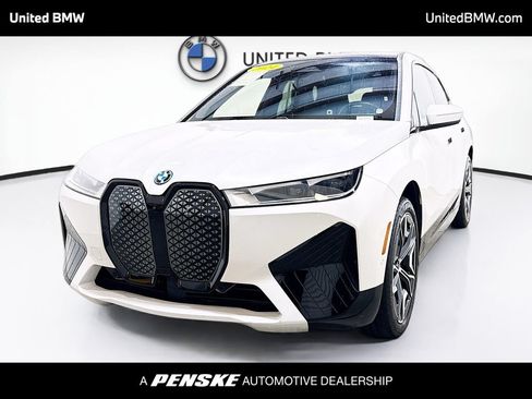 Used 2024 BMW iX xDrive50 w/ Sport Package AWD/4WD image 1