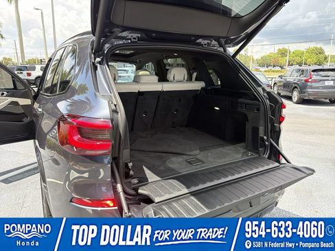 Used 2021 BMW X5 M50i w/ Executive Package AWD/4WD image 33