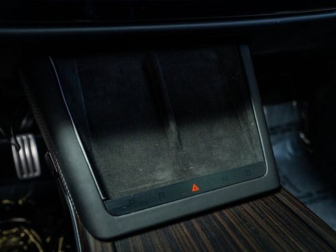 Used 2024 Tesla Model X image 48