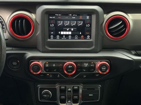 Used 2019 Jeep Wrangler Unlimited Sport S image 17