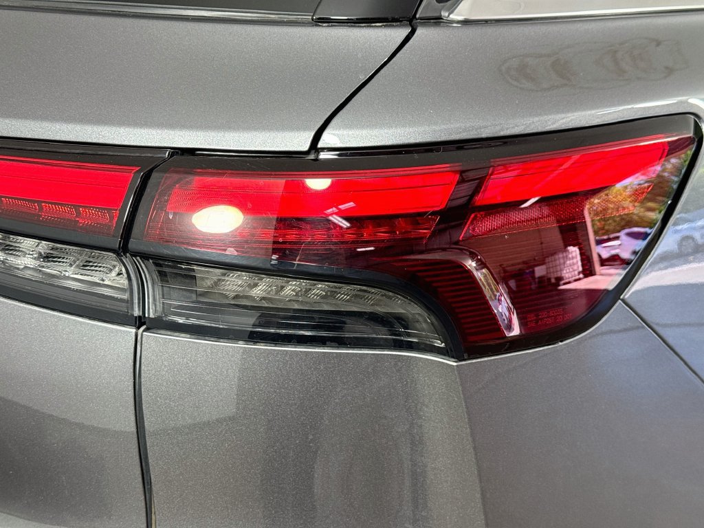 Certified 2024 INFINITI QX60 Luxe FWD image 37