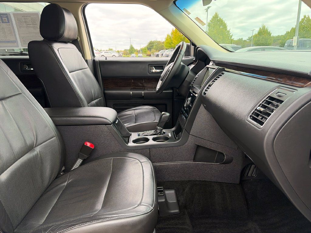 Used 2018 Ford Flex Limited AWD/4WD image 13