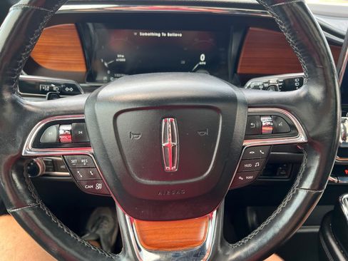 Used 2019 Lincoln Navigator L Reserve image 34