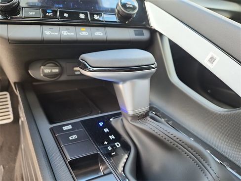 New 2025 Hyundai Elantra SEL image 21