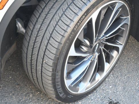 Used 2020 Lincoln Aviator Reserve w/ Equipment Group 202A AWD/4WD image 11