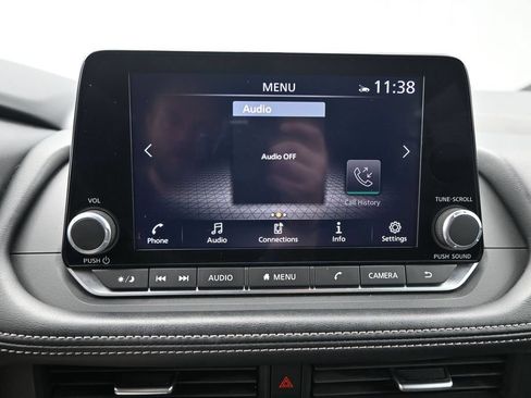 Used 2024 Nissan Rogue SV AWD/4WD image 12