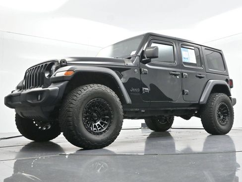 Used 2022 Jeep Wrangler Unlimited Sport AWD/4WD image 37