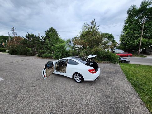 Used 2014 Mercedes-Benz C 250 Coupe image 19
