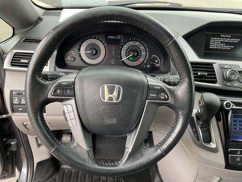 Used 2014 Honda Odyssey EX-L image 17