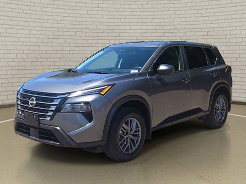 Certified 2025 Nissan Rogue S FWD image 1